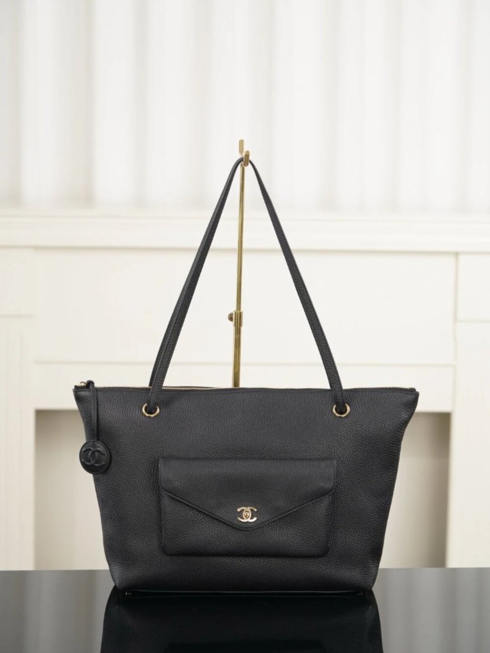 Classic CHANEL Bags: A Stylish and Versatile Choice for Elegance
